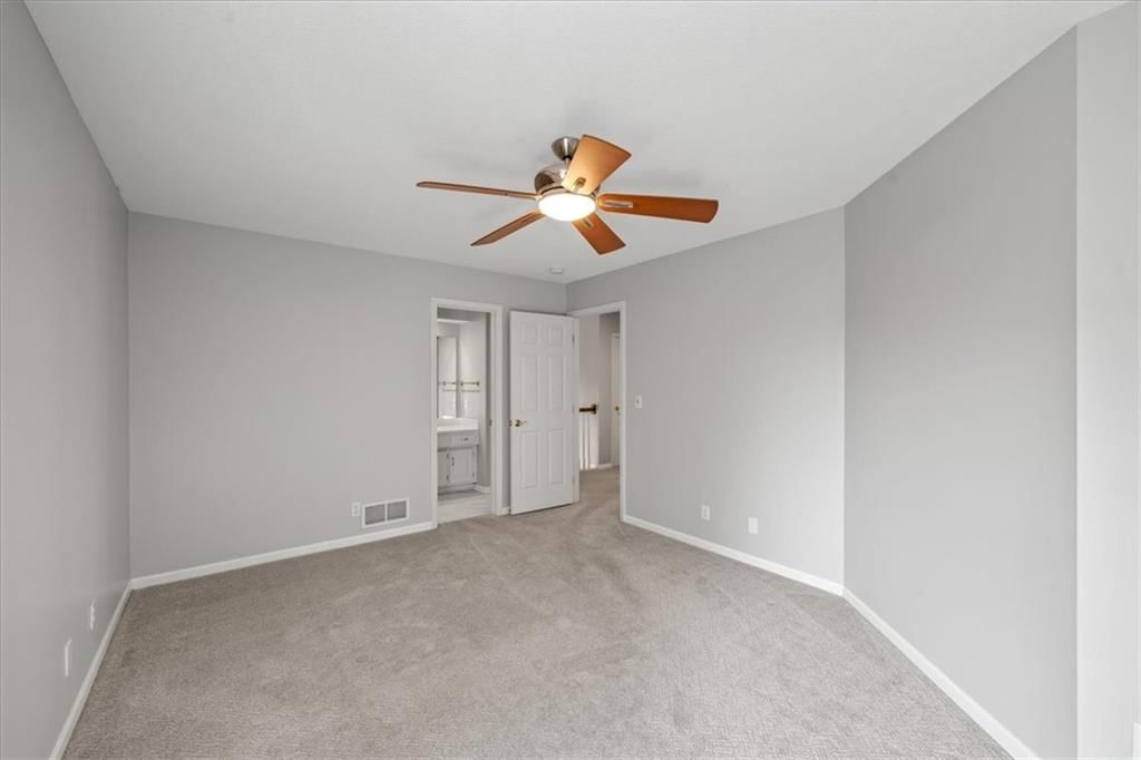 704 NE Ashmont Place — photo 31