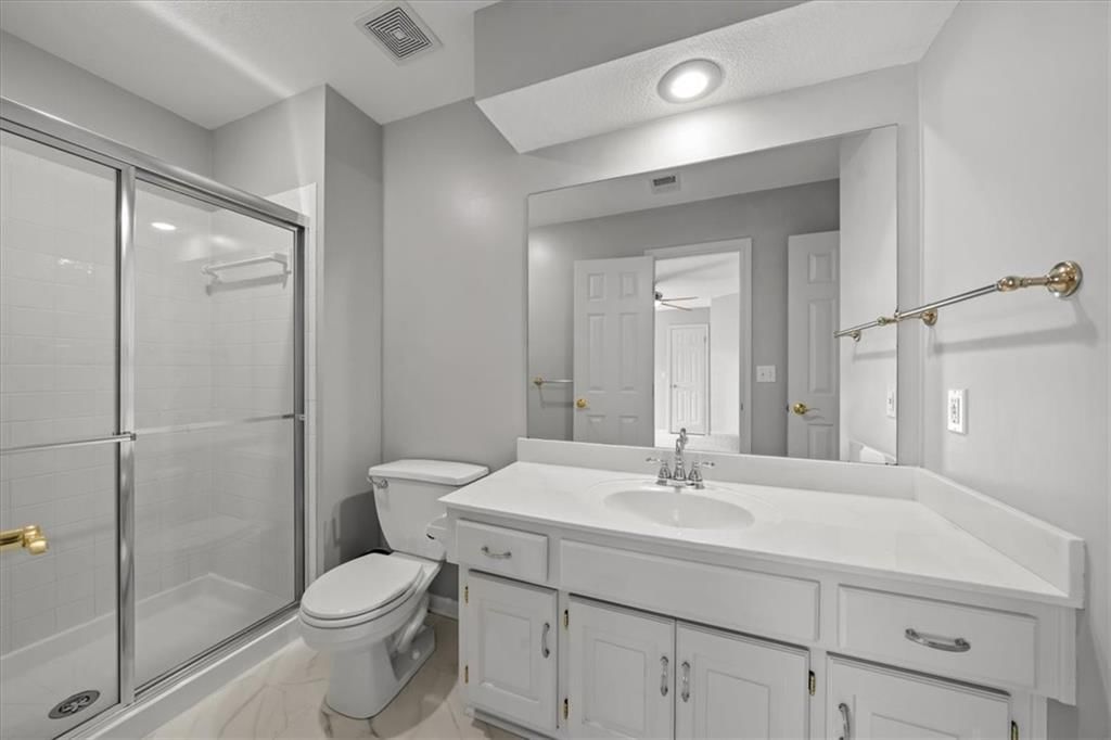 704 NE Ashmont Place — photo 32