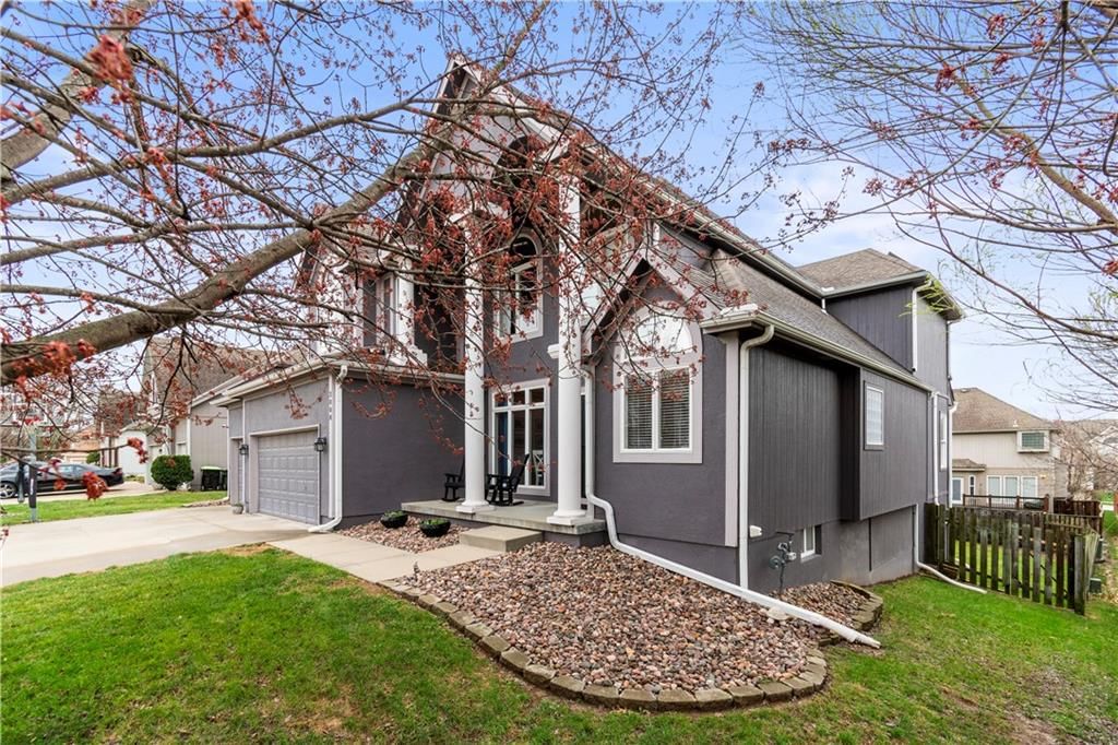 3008 S Granite Avenue — photo 2