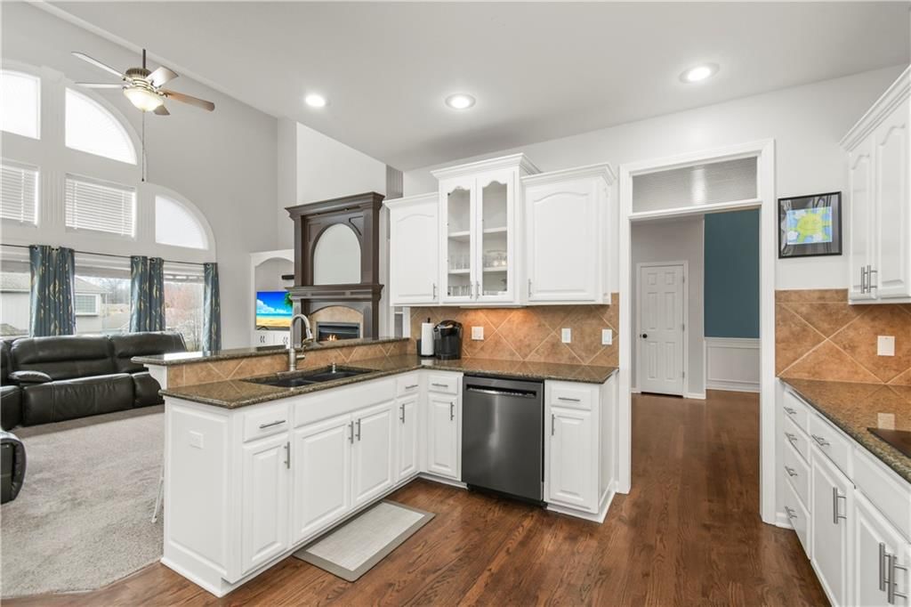3008 S Granite Avenue — photo 12