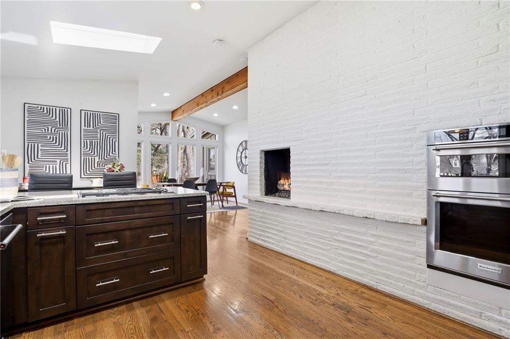 8329 Reinhardt Street — photo 9