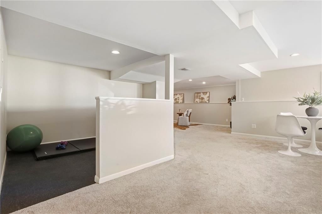 8329 Reinhardt Street — photo 23