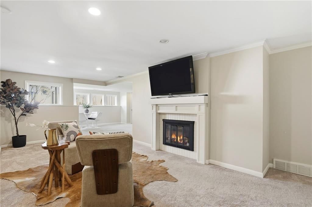 8329 Reinhardt Street — photo 24
