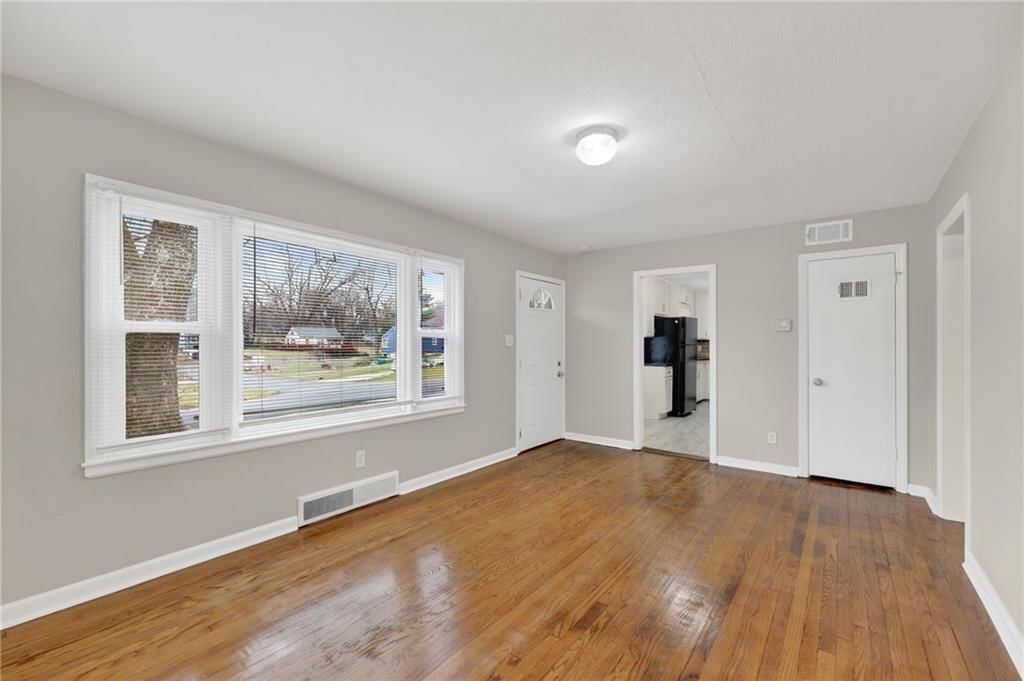 2733 N 47TH Terrace — photo 8