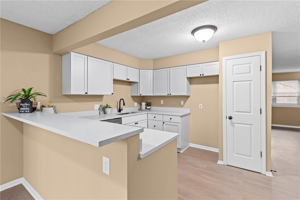 5508 NW Meadowvale Drive — photo 9