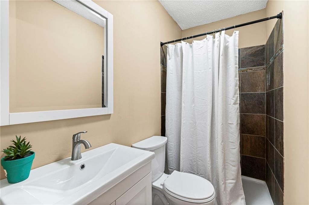 5508 NW Meadowvale Drive — photo 16