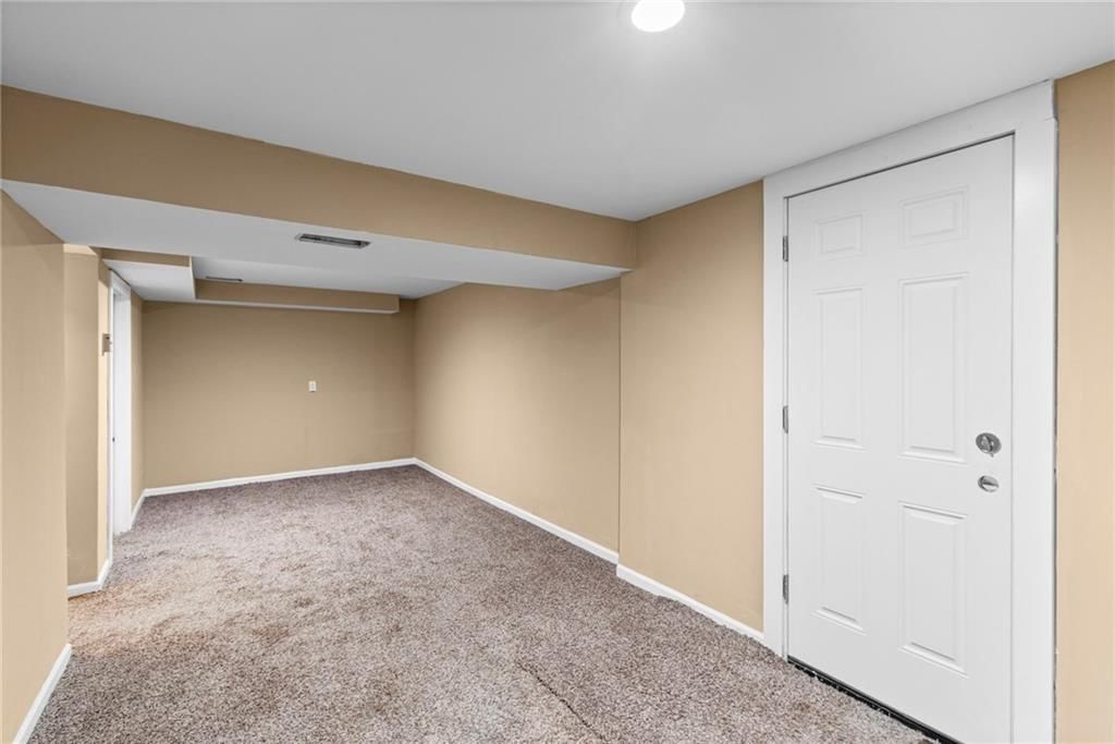 5508 NW Meadowvale Drive — photo 25