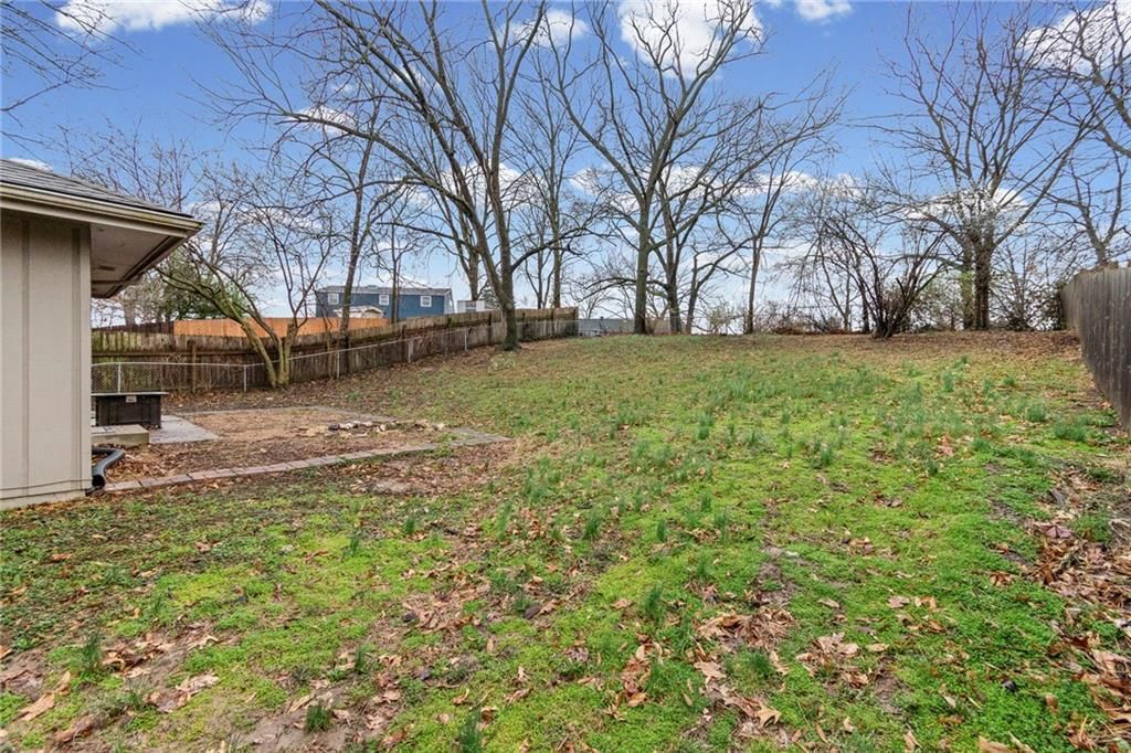 5508 NW Meadowvale Drive — photo 27
