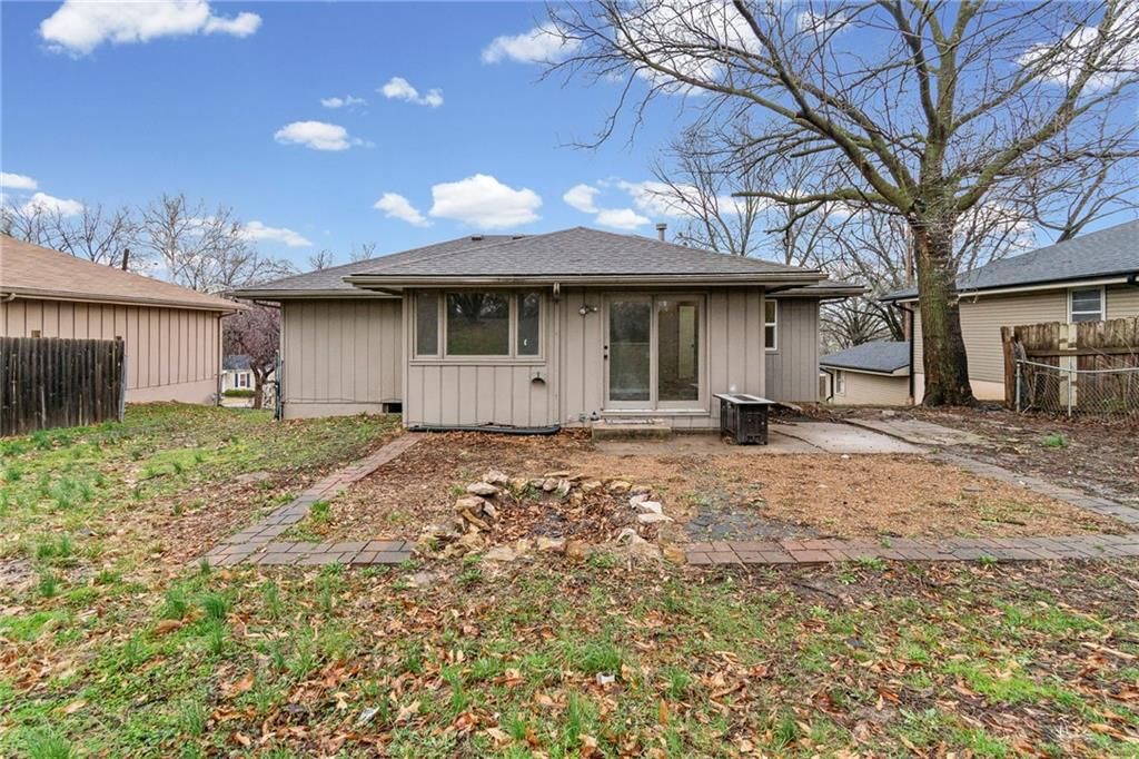 5508 NW Meadowvale Drive — photo 30