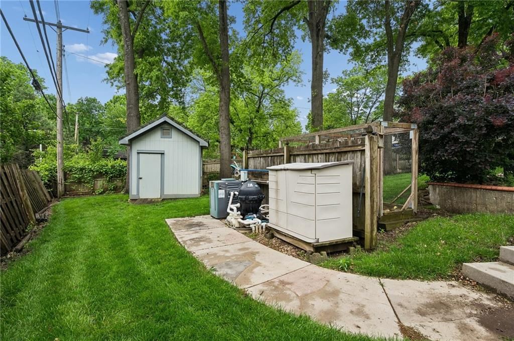 9937 Floyd Street — photo 35