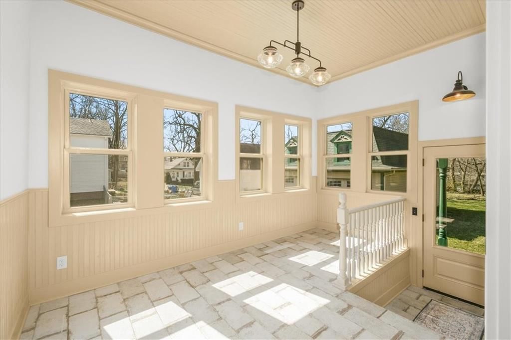 722 S Main Street — photo 31