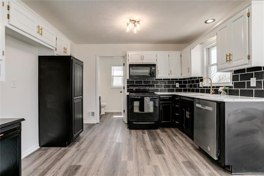 824 S Elk Lane — photo 7