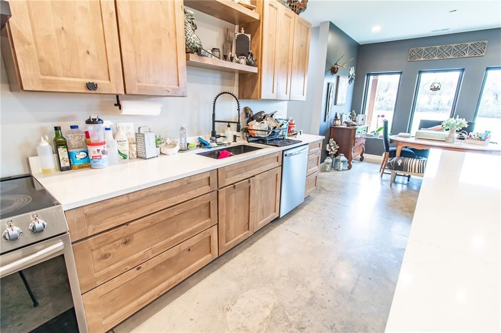1050 NE 175 N/A — photo 13