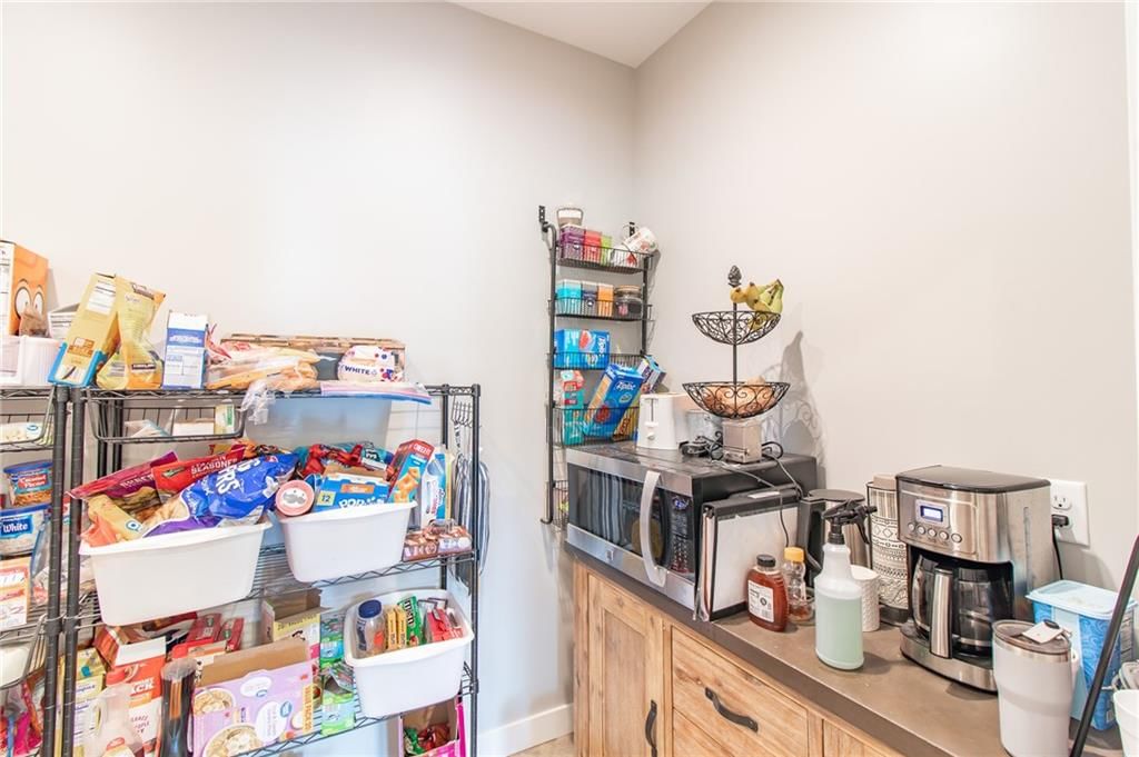 1050 NE 175 N/A — photo 16