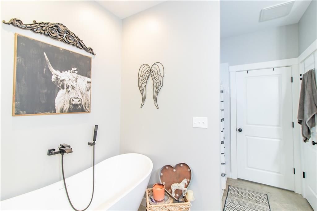 1050 NE 175 N/A — photo 19