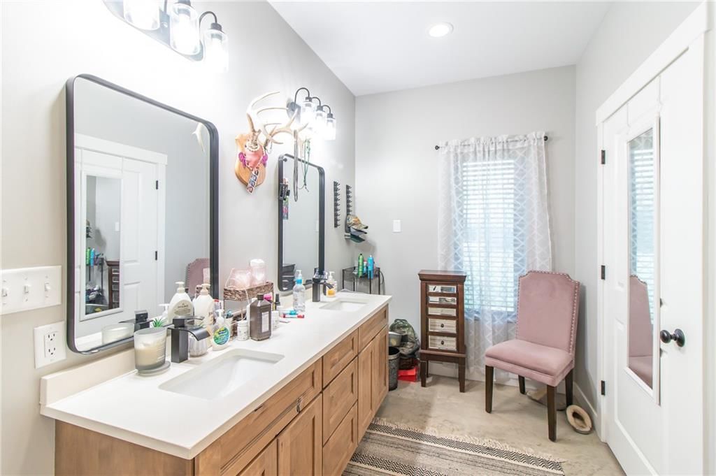 1050 NE 175 N/A — photo 21