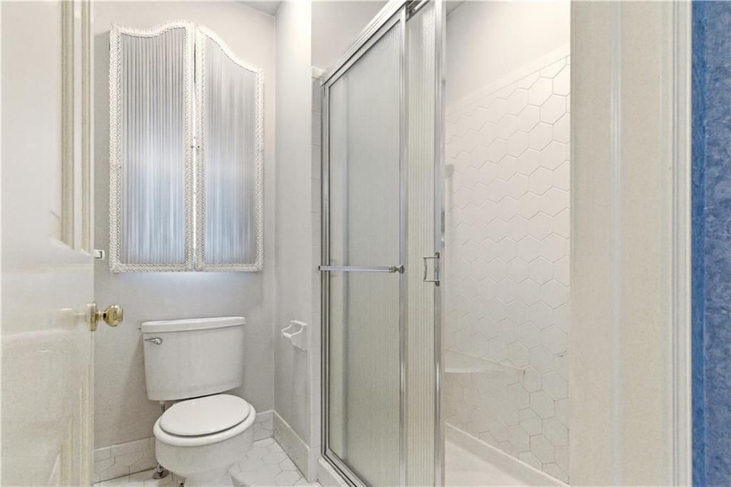 201 W 125th Terrace — photo 42