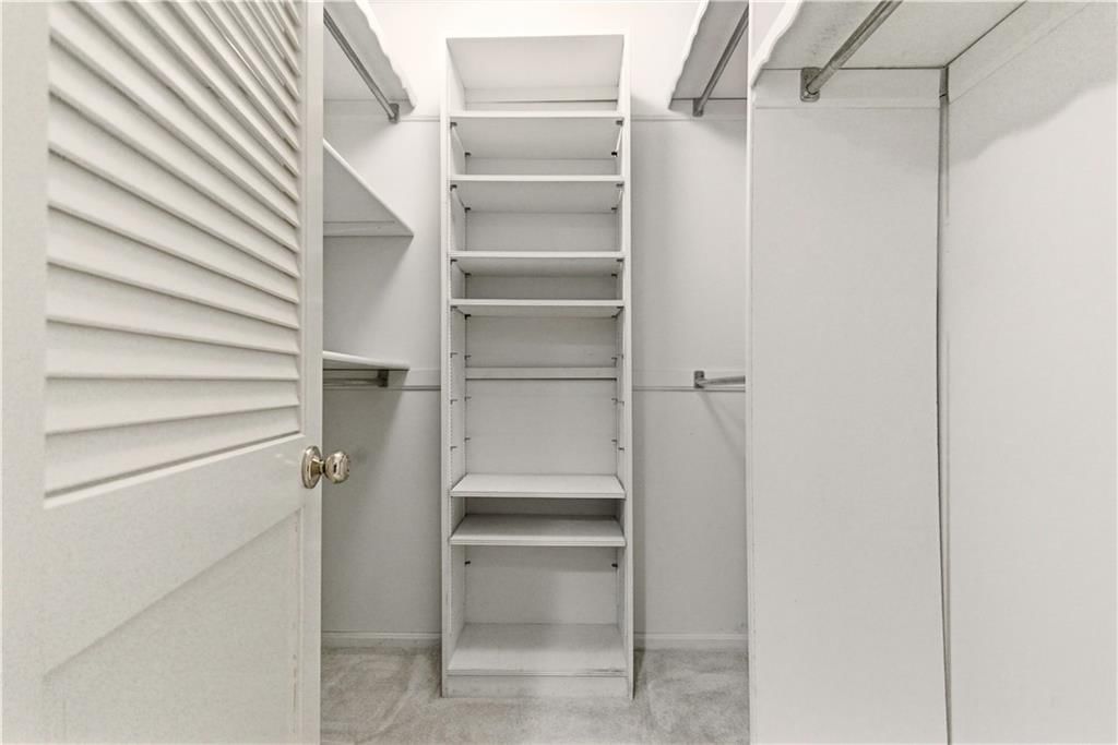 201 W 125th Terrace — photo 44