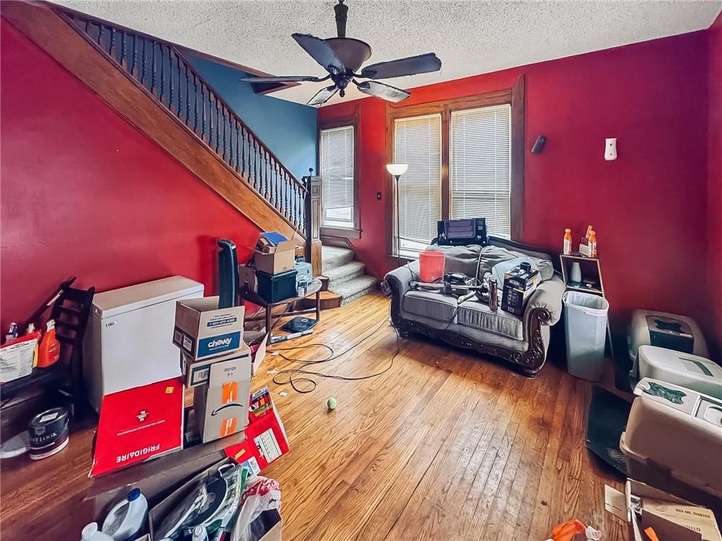 303 S INSTITUTE Street — photo 12