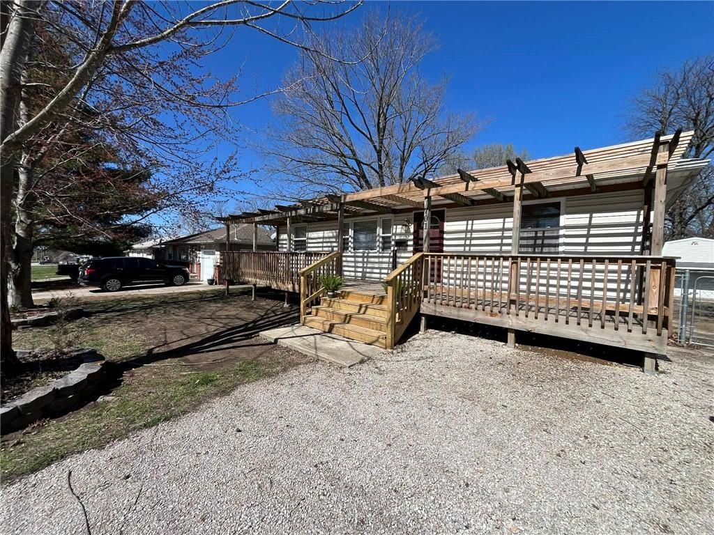 701 W Ohio Street — photo 2