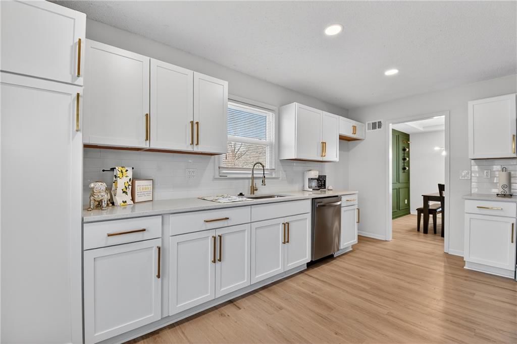 308 SE Richardson Place — photo 14