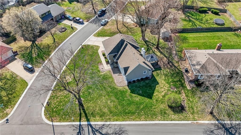 308 SE Richardson Place — photo 40