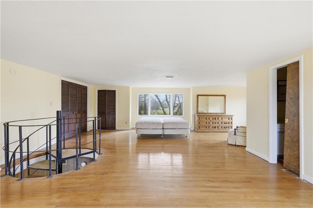 1074 S 240th Street — photo 33