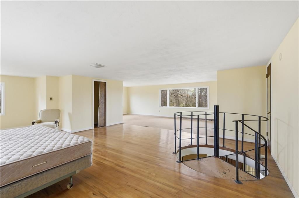 1074 S 240th Street — photo 35