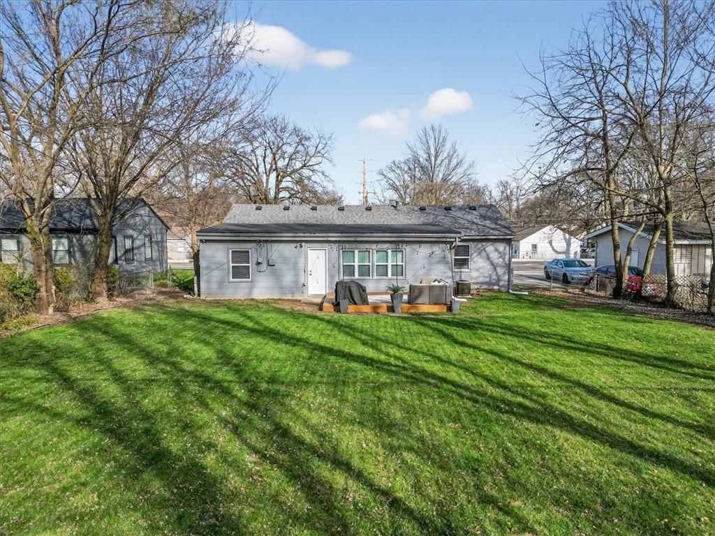 7106 Nall Avenue — photo 32
