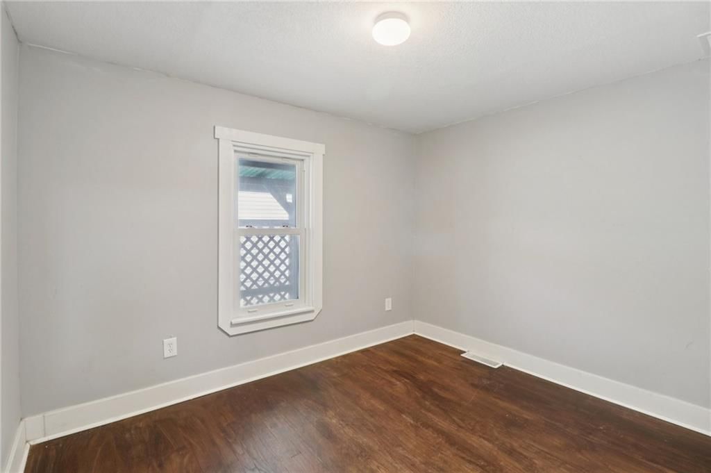 116 W 3rd Street — photo 11