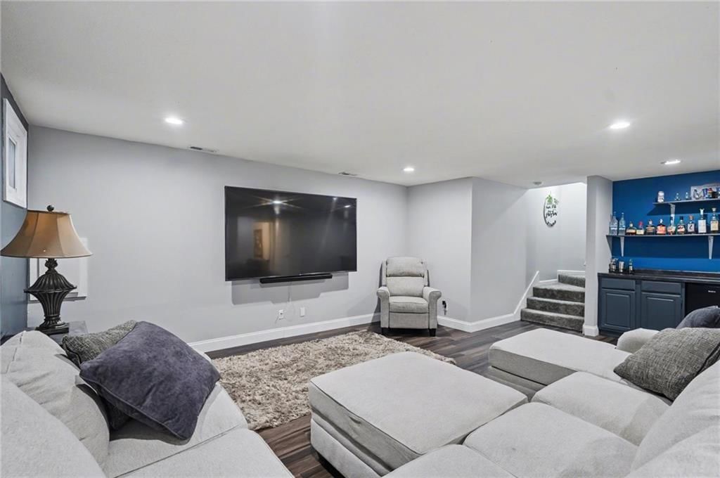 404 Jane Court — photo 35