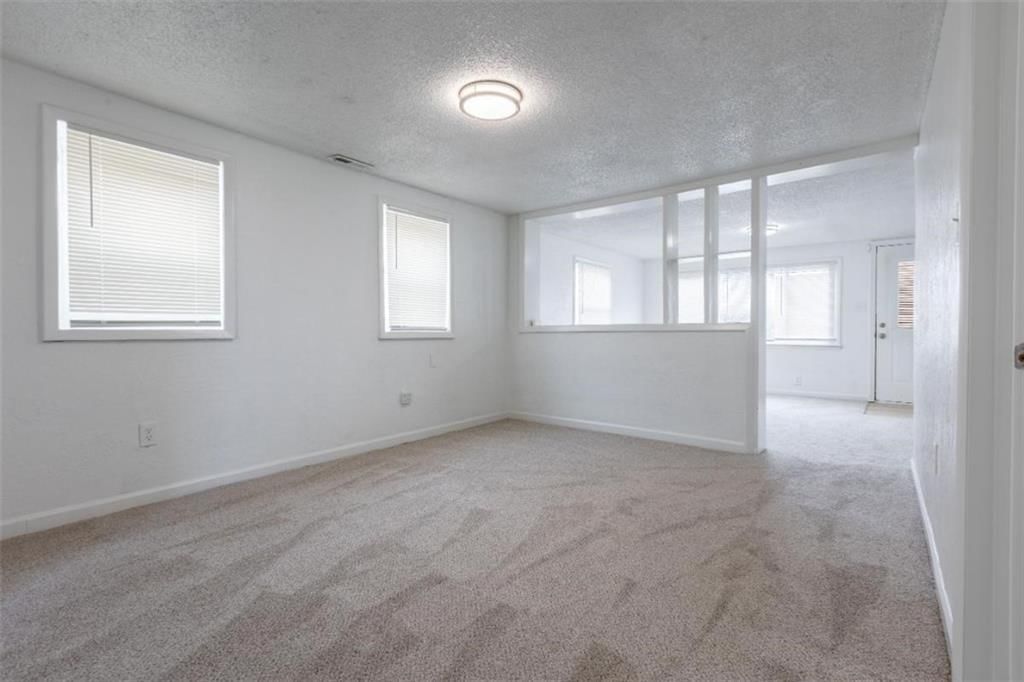 4420 N Jackson Avenue — photo 5