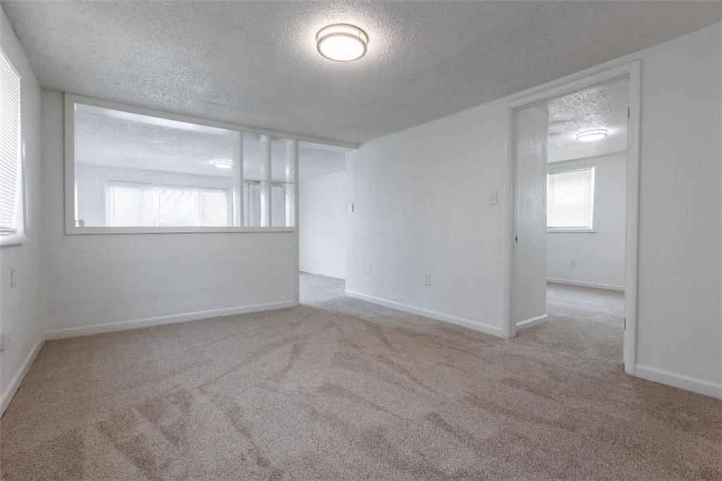 4420 N Jackson Avenue — photo 6