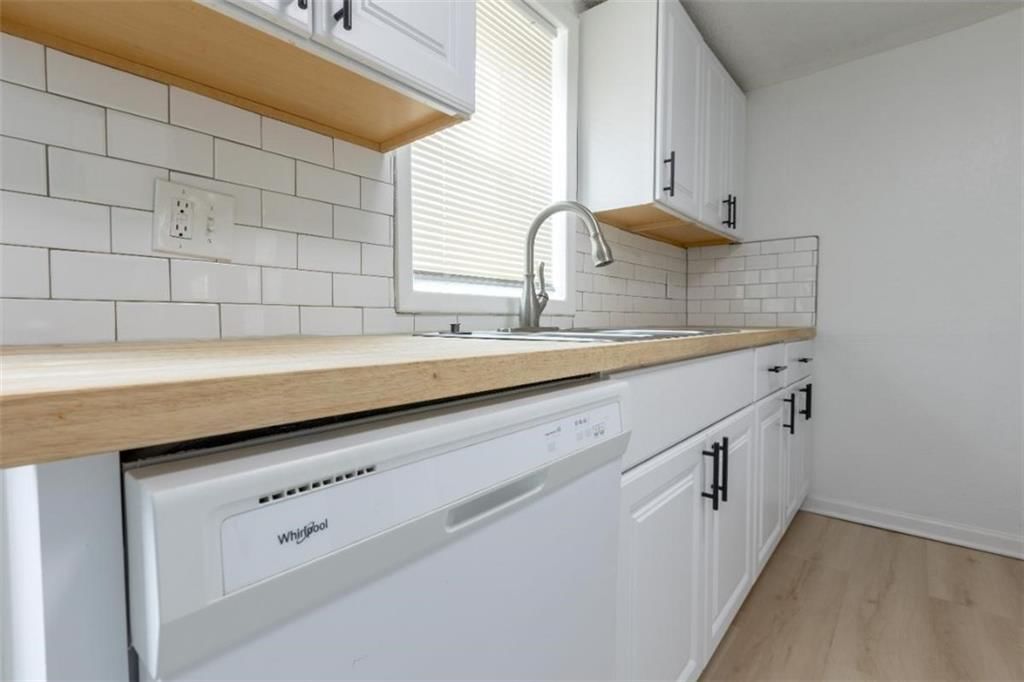 4420 N Jackson Avenue — photo 12