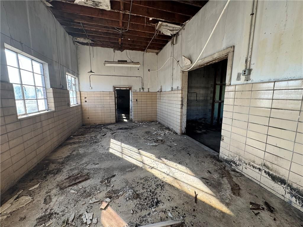 1708 W 5TH Street — photo 12