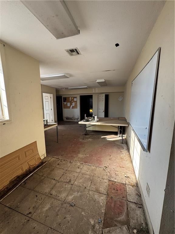 1708 W 5TH Street — photo 13