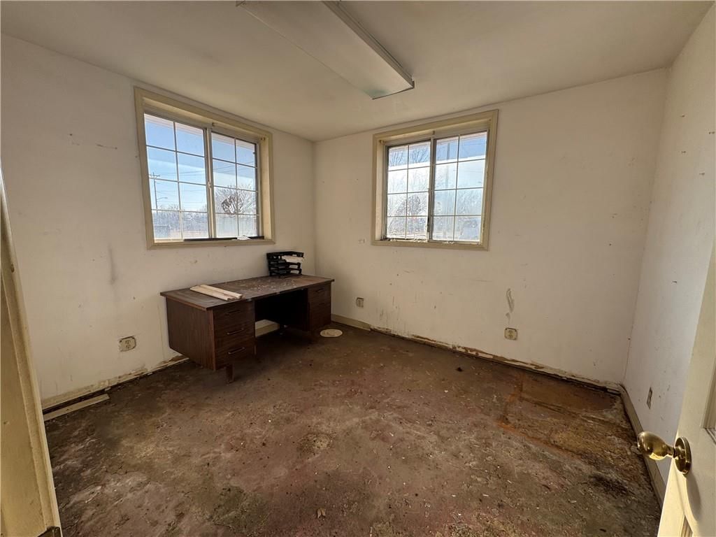 1708 W 5TH Street — photo 14