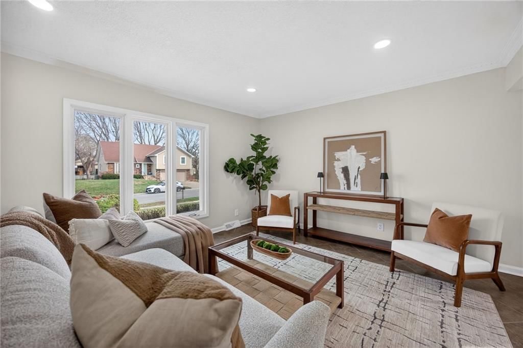 1809 S Arrowhead Drive — photo 6