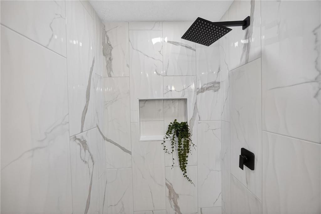 1809 S Arrowhead Drive — photo 16
