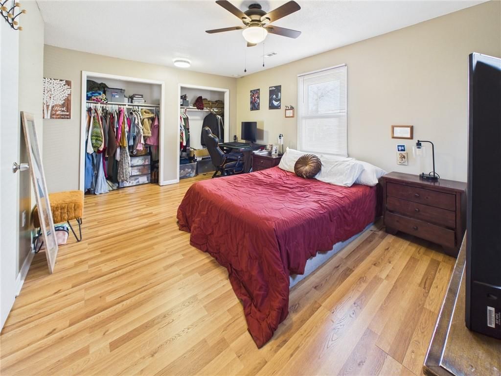 209 E Sparks Avenue — photo 17