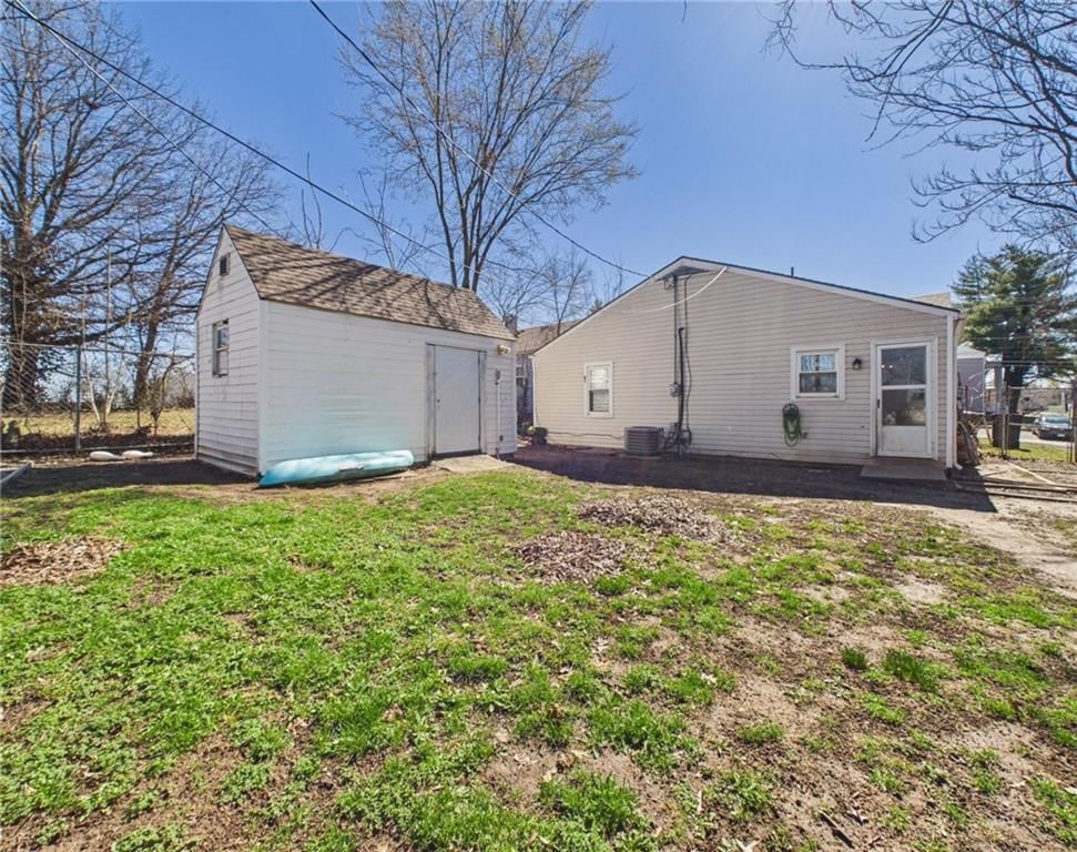 209 E Sparks Avenue — photo 19