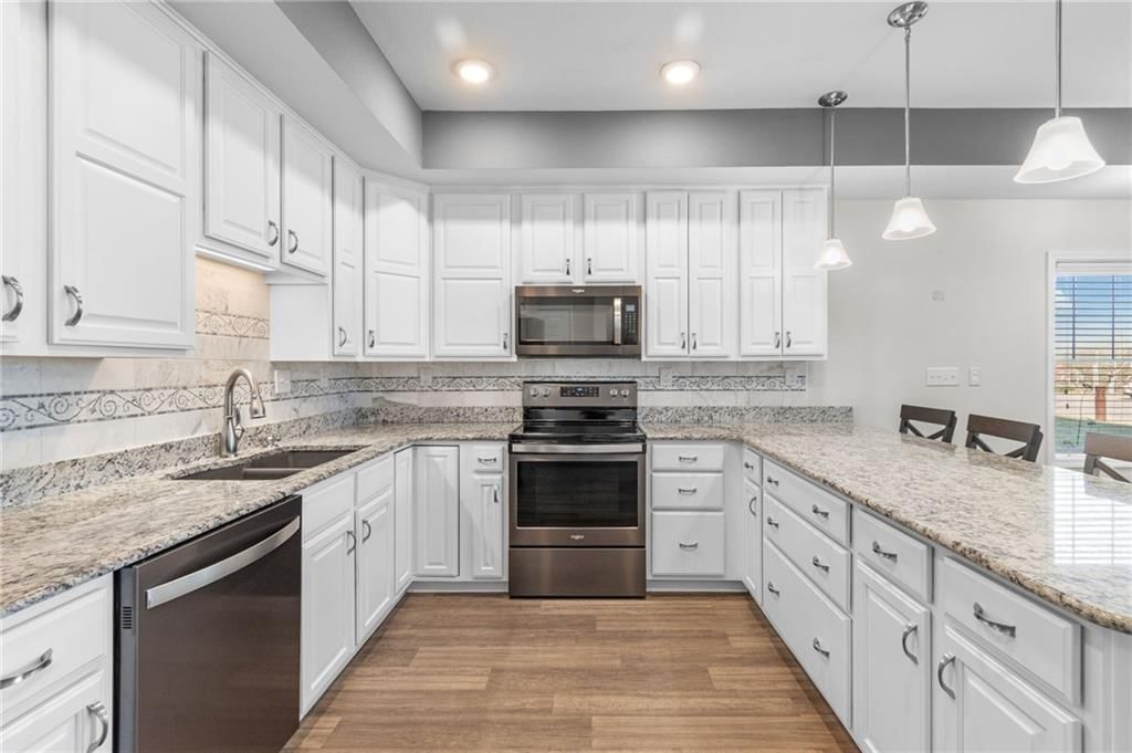 2651 NW Barry Road — photo 11