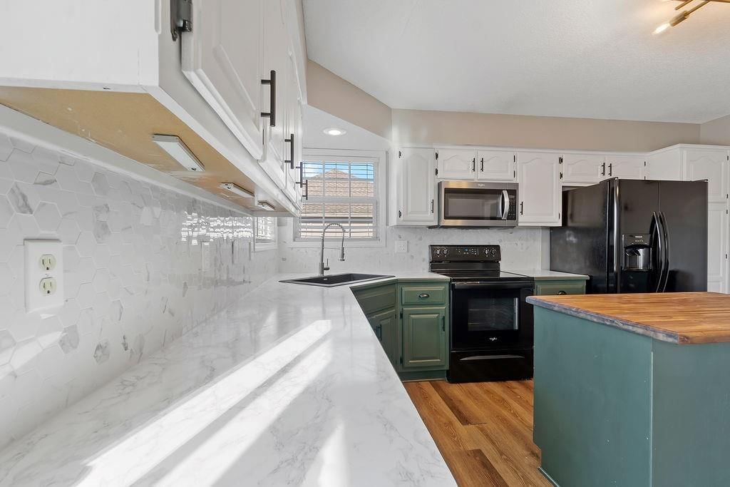 405 Sunny Lane — photo 11