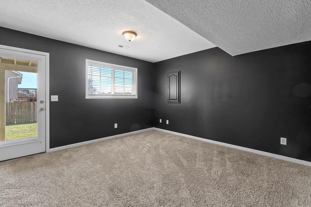 405 Sunny Lane — photo 27
