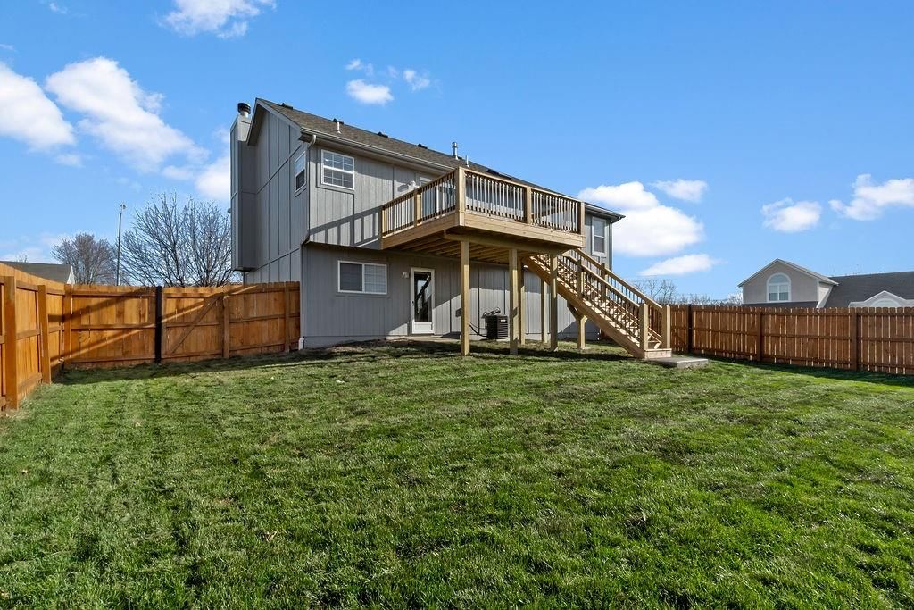 405 Sunny Lane — photo 32
