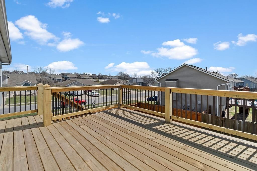 405 Sunny Lane — photo 35