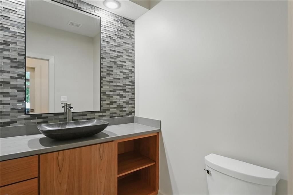 6112 N Mattox Road — photo 15