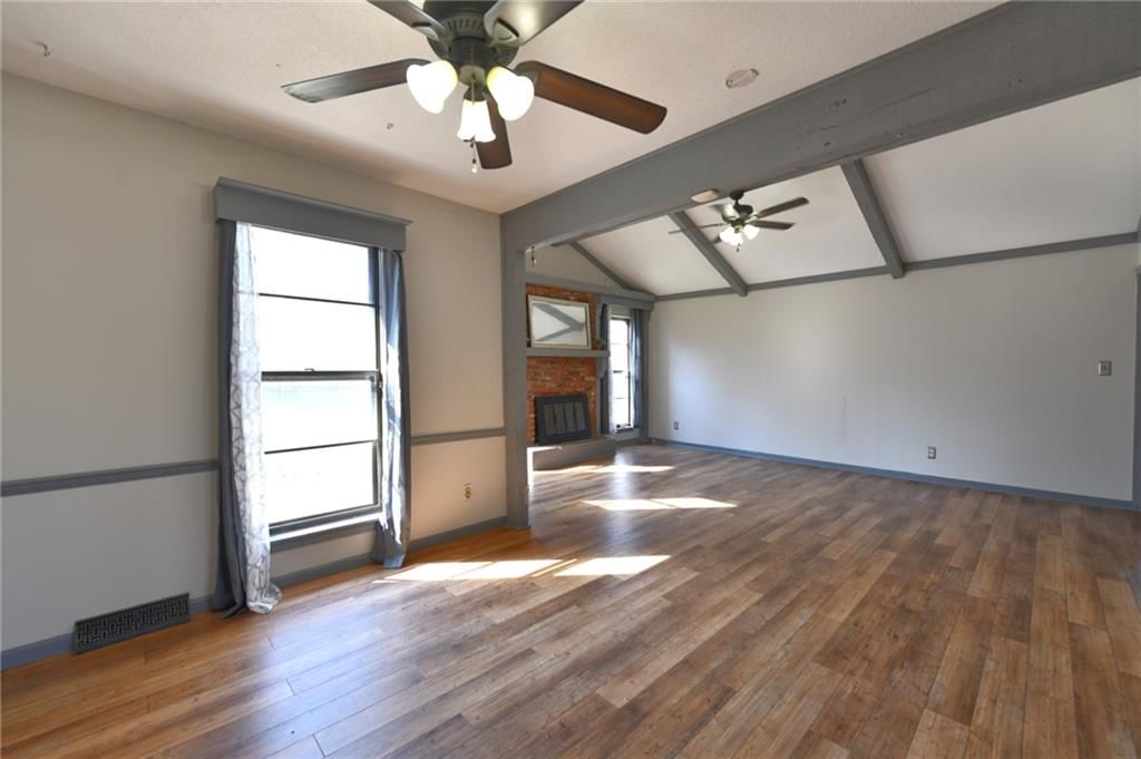 8211 W 57th Street — photo 7