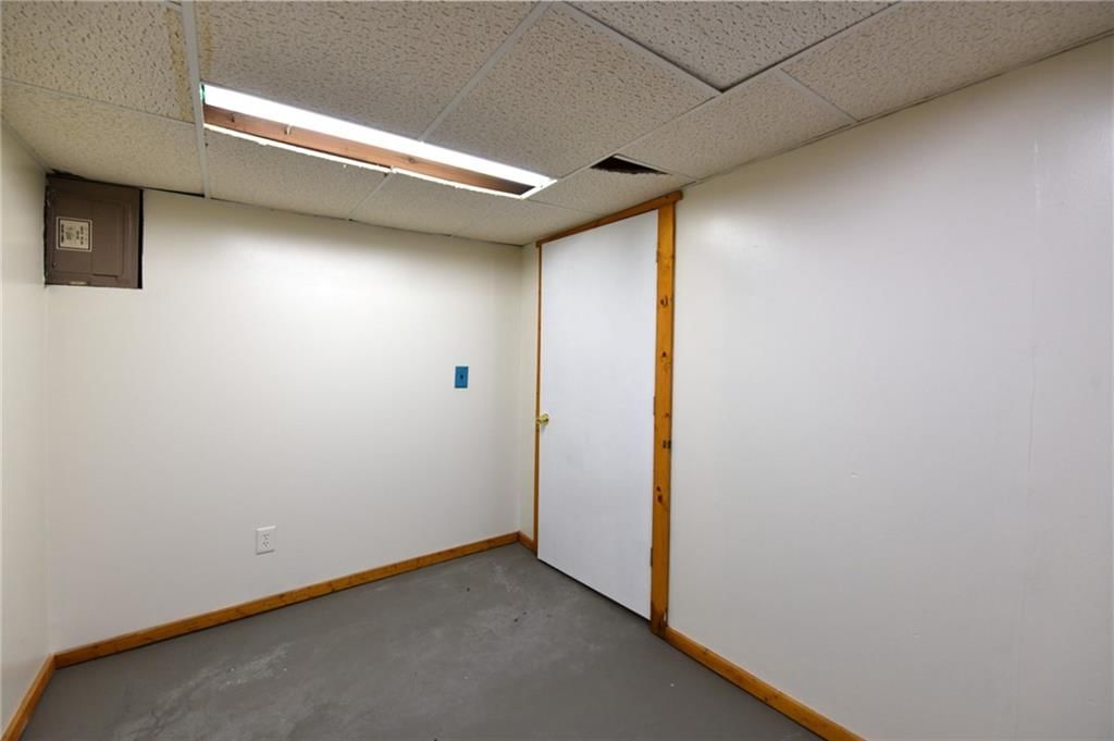 8211 W 57th Street — photo 30