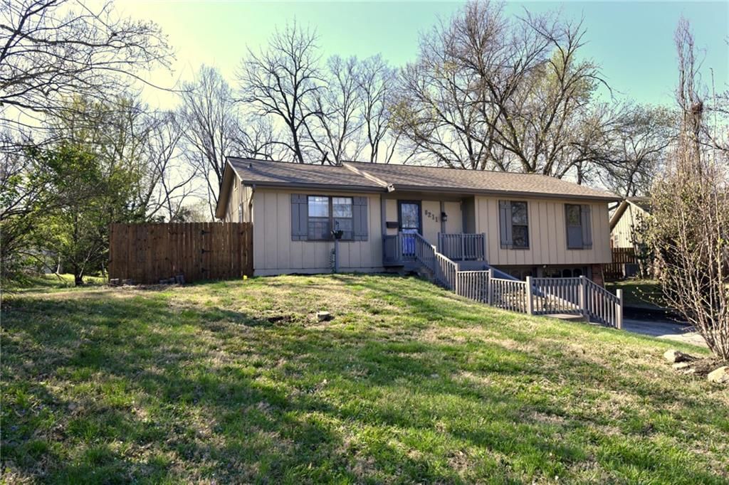 8211 W 57th Street — photo 36